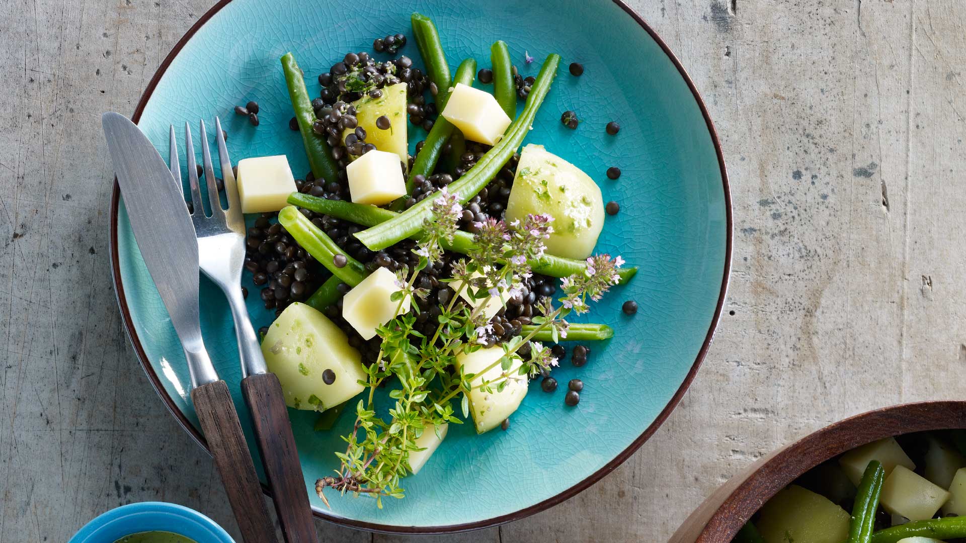 Linsen-Kartoffelsalat mit Thymianpesto - Emmentaler AOP Switzerland